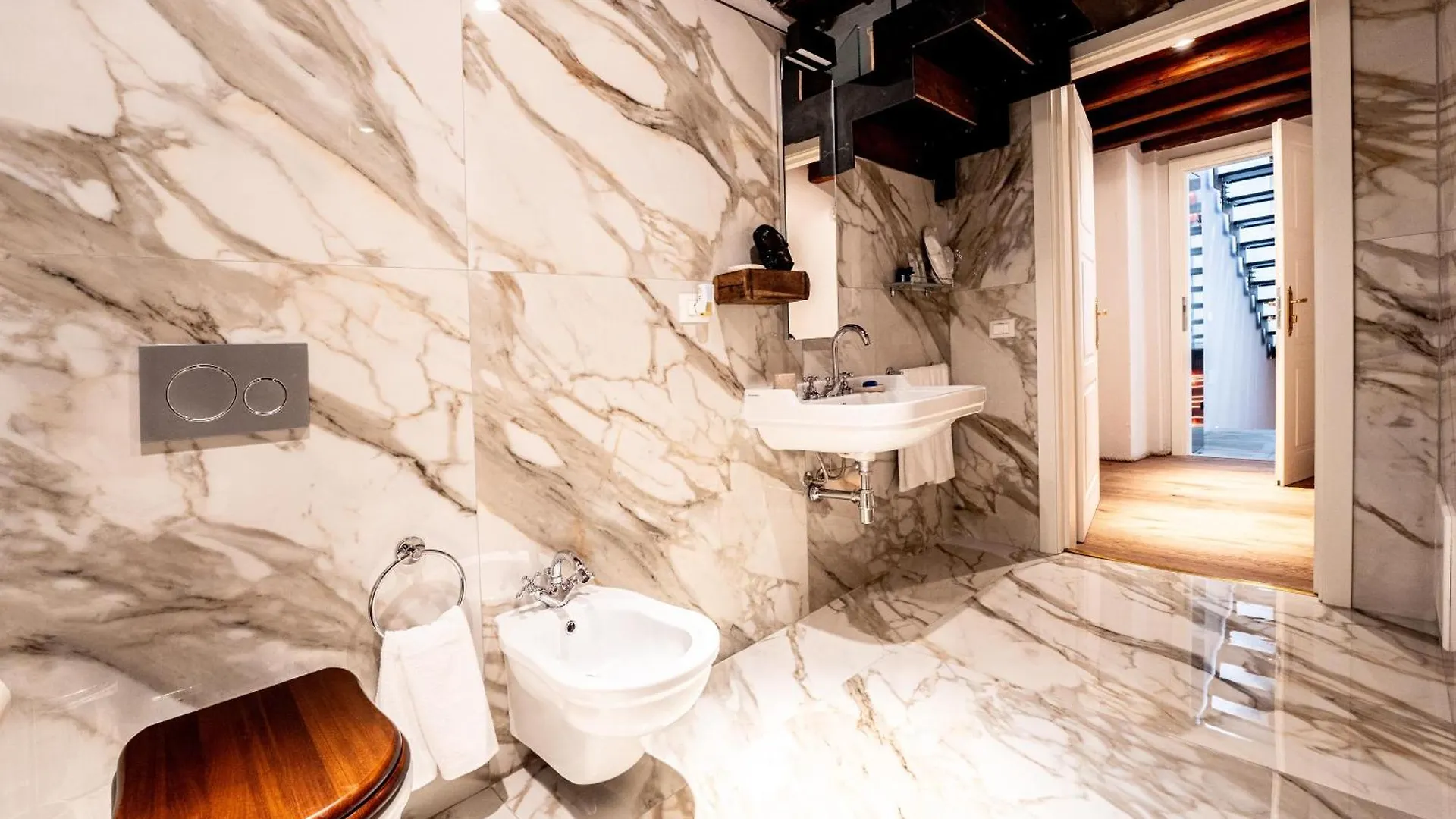 Hotel D H Lawrence Cagliari